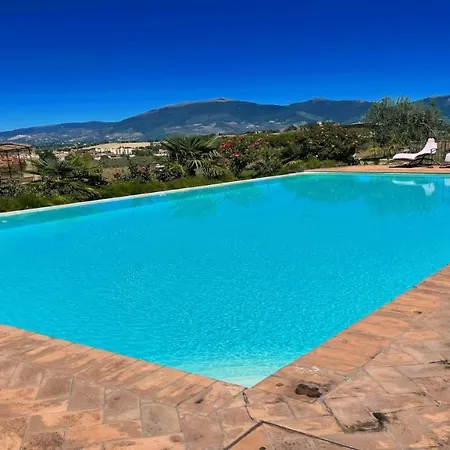 アパート Spoleto-poolside-sleeps 24central Spoleto 09 Kmwifiairconall Exc Yours *
