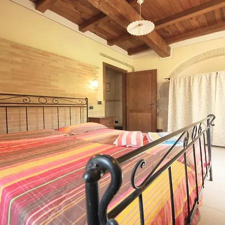 شقة Spoleto-poolside-sleeps 24central Spoleto 09 Kmwifiairconall Exc Yours *