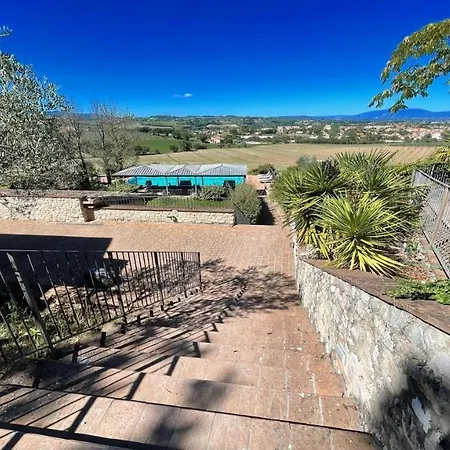 Spoleto-poolside-sleeps 24central Spoleto 09 Kmwifiairconall Exc Yours *