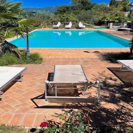 Spoleto-poolside-sleeps 24central Spoleto 09 Kmwifiairconall Exc Yours شقة