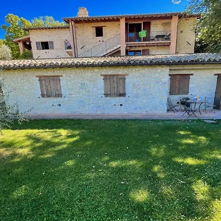 Spoleto-poolside-sleeps 24central Spoleto 09 Kmwifiairconall Exc Yours * Colle Umberto (Umbria)